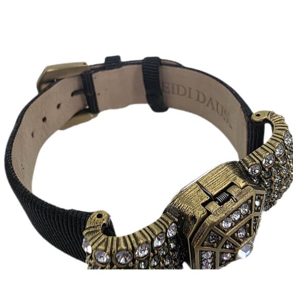 Heidi Daus Crystal Deco Bow Hidden Watch/Bracelet - Leather Band - New Battery - Picture 12 of 12